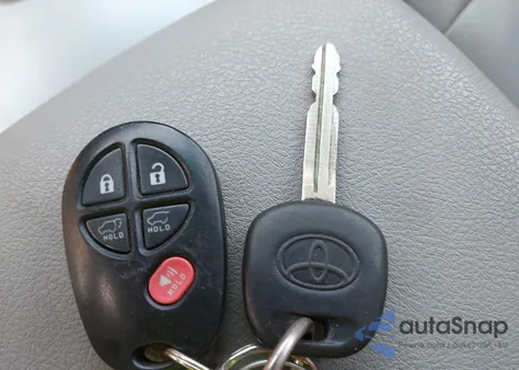 2012 Toyota Highlander Se V6 из США, поврежденный, VIN 5TDBK3EHXCS121798